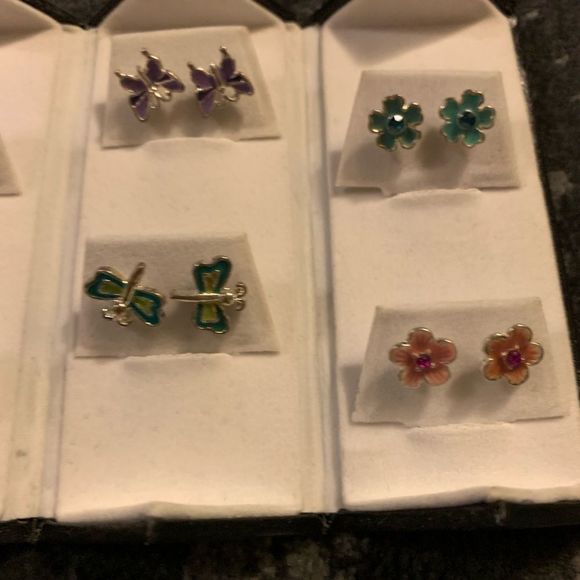 At Studio by Majestic “Botanical” - Picture 6 of 13